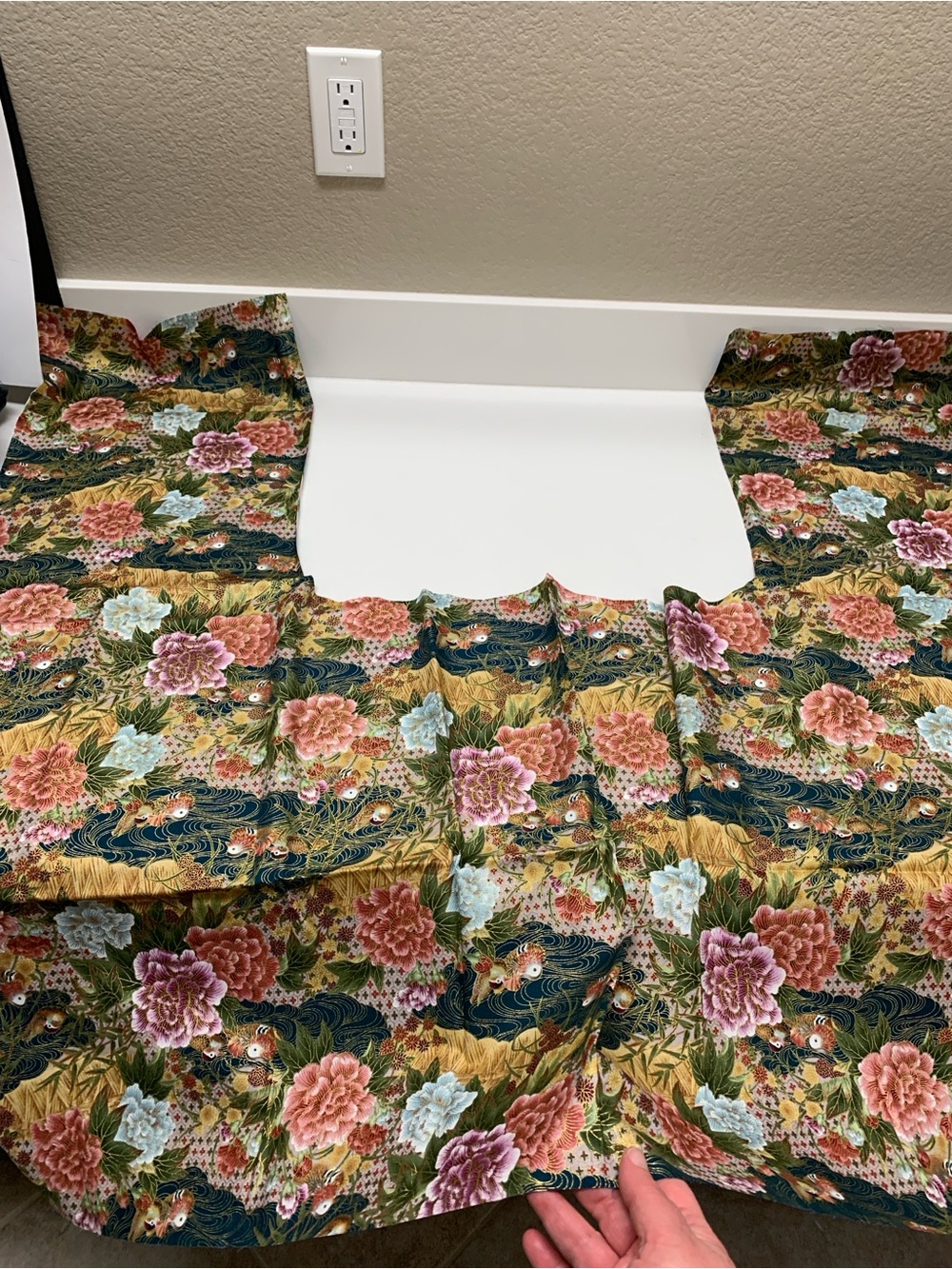 BLANK TEXTILES Asian-Inspired Floral & Duck Cotton Fabric Remnant Patt# M5959 - Picture 8 of 10
